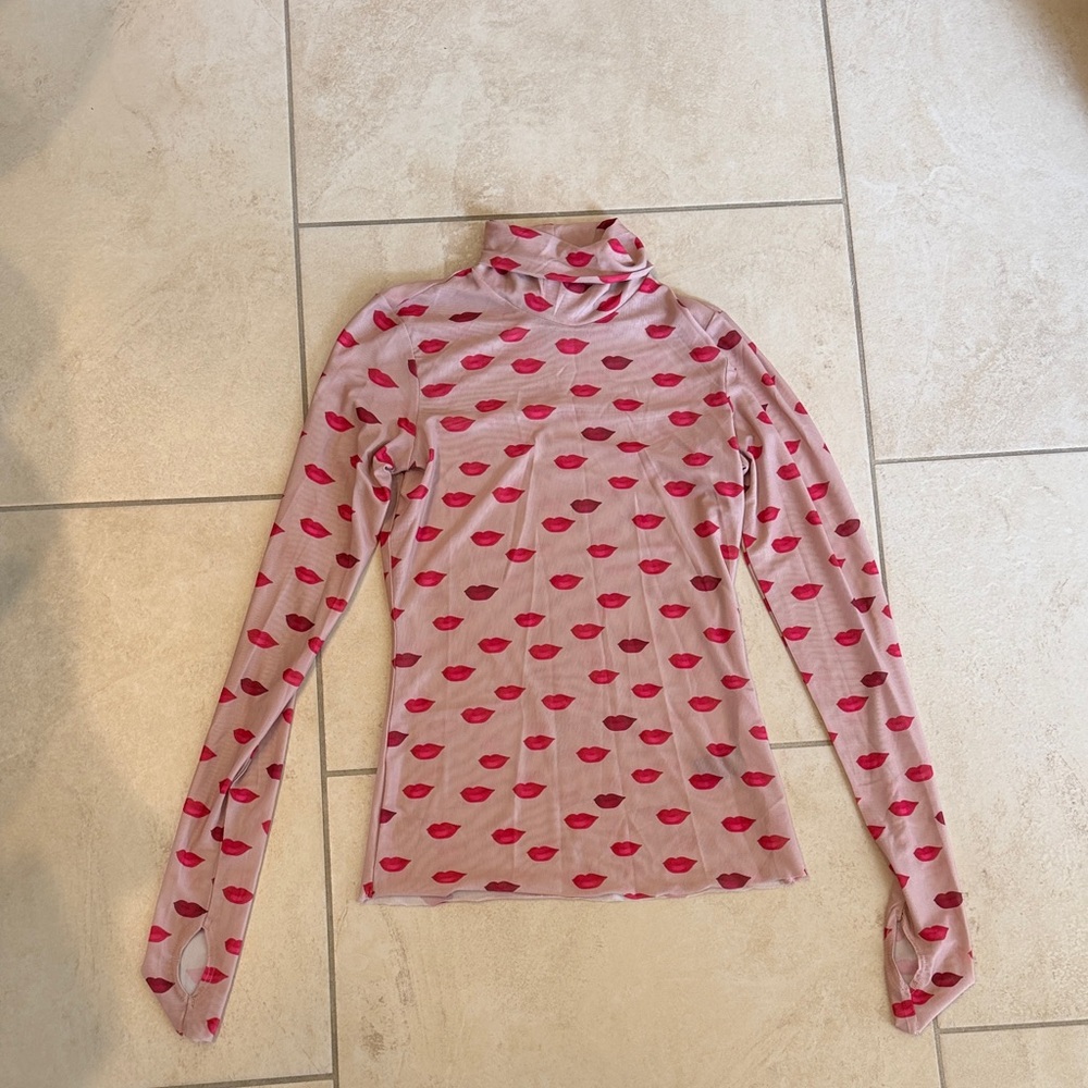 AFRM Pink Turtleneck Long Sleeve Top with Red Lip Print